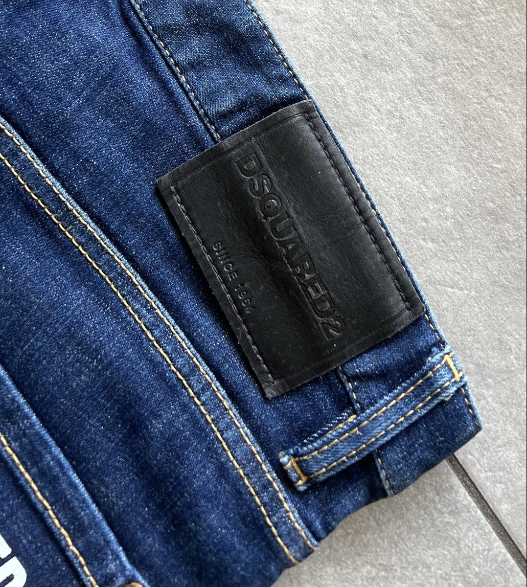 Dsquared2 Jeans: Dsquared2 jeans uomo 48 – D'occasion à Mendrisio par fly_9wzx 7
