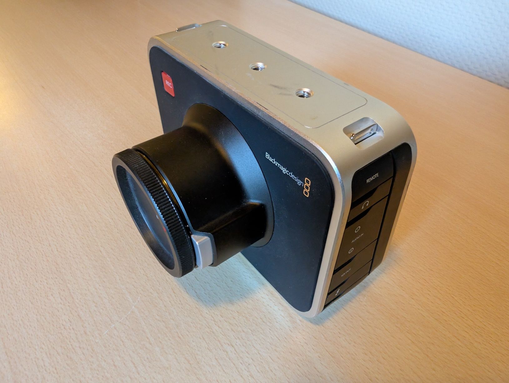 Blackmagic Videocamere: Blackmagic Cinema Camera 2.5K EF, OVP + Cage + SSD – Usato da Lutry venduto da alex3dfan 3