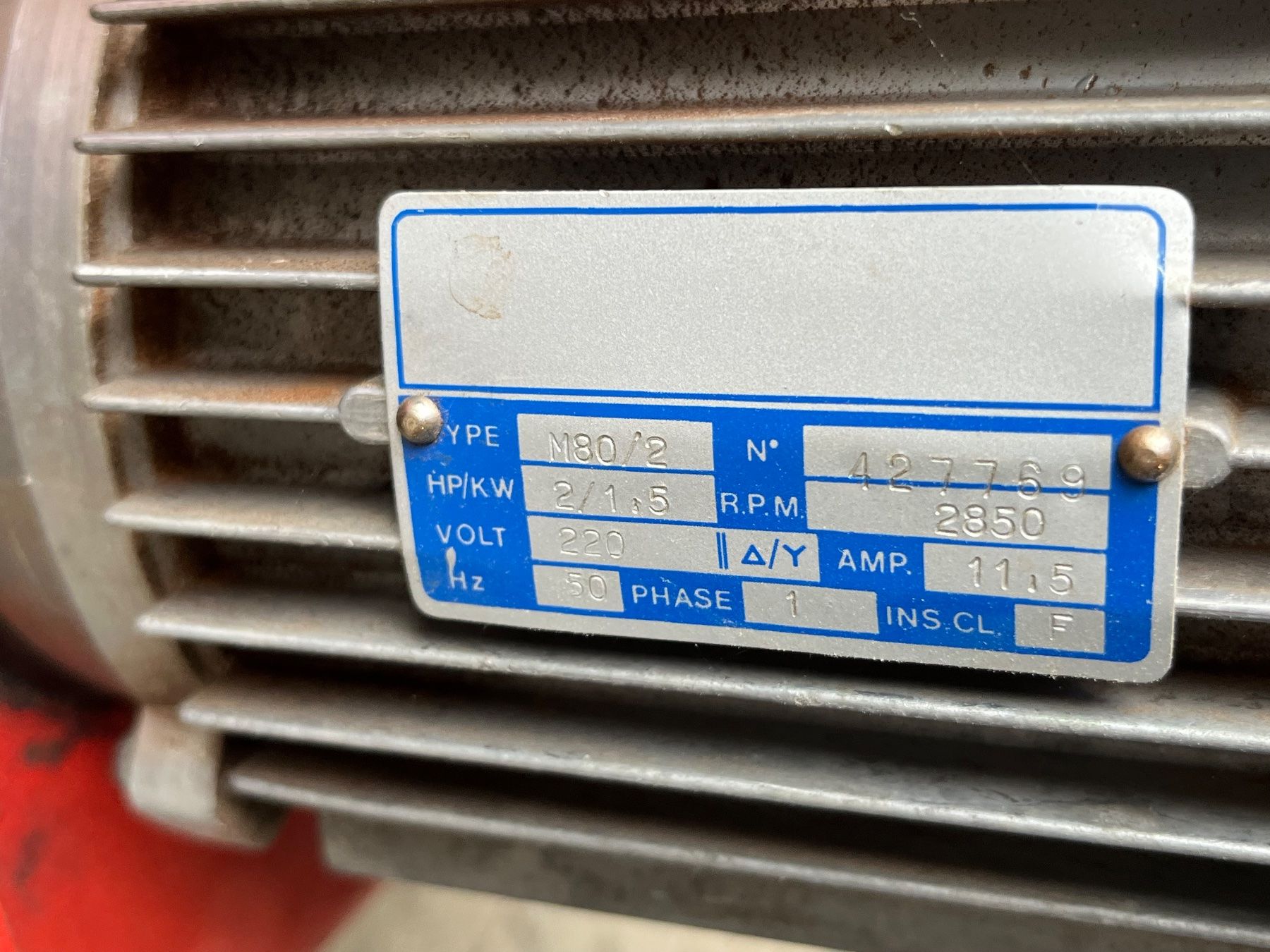 Alle Maschinen: Holzspaltmaschine 6t – Gebraucht aus Port von Essarts 3