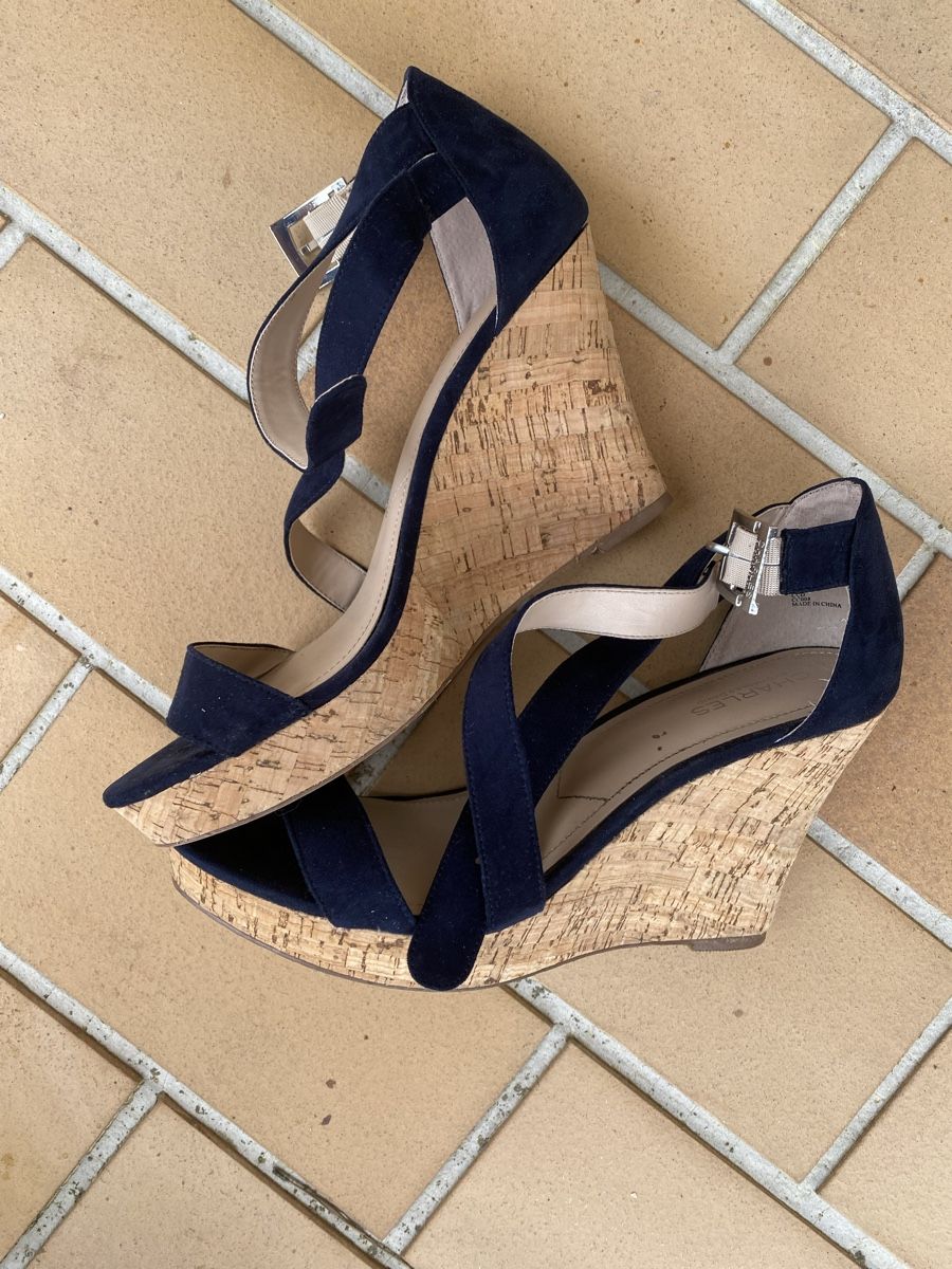 Damenschuhe: Navy wedge sandals heels – Gebraucht aus St-Cergue von noabzz 1