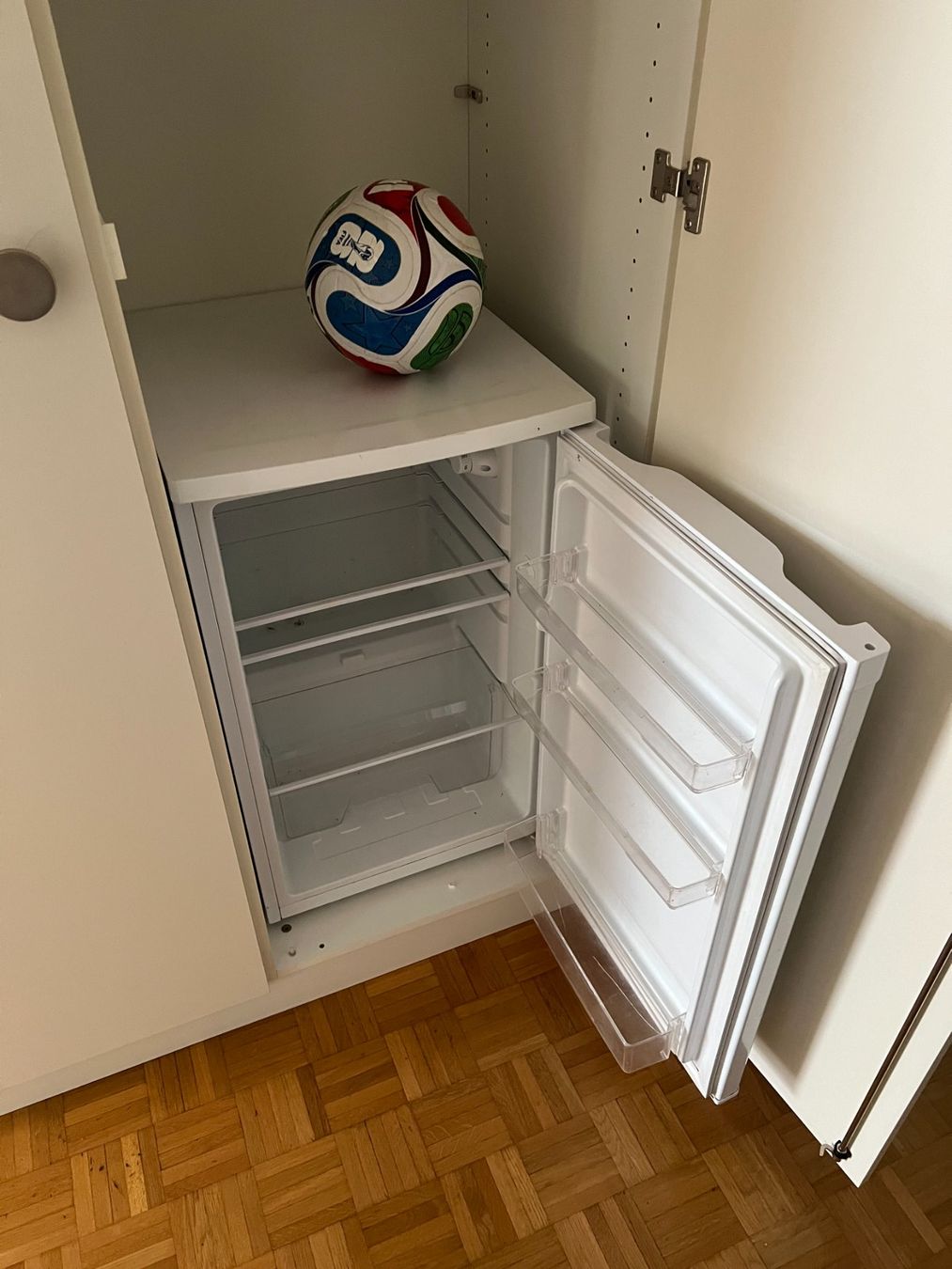 Kühlschrank: Kühlschrank Kibernetik – Gebraucht aus Zürich von mat_9xzm 2