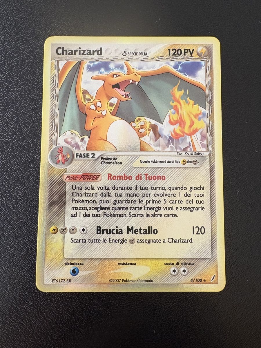 Pokémon Sammelbilder & Trading cards: Charizard Delta Species 4/100 Holo – Gebraucht aus Genève von Adriensmith