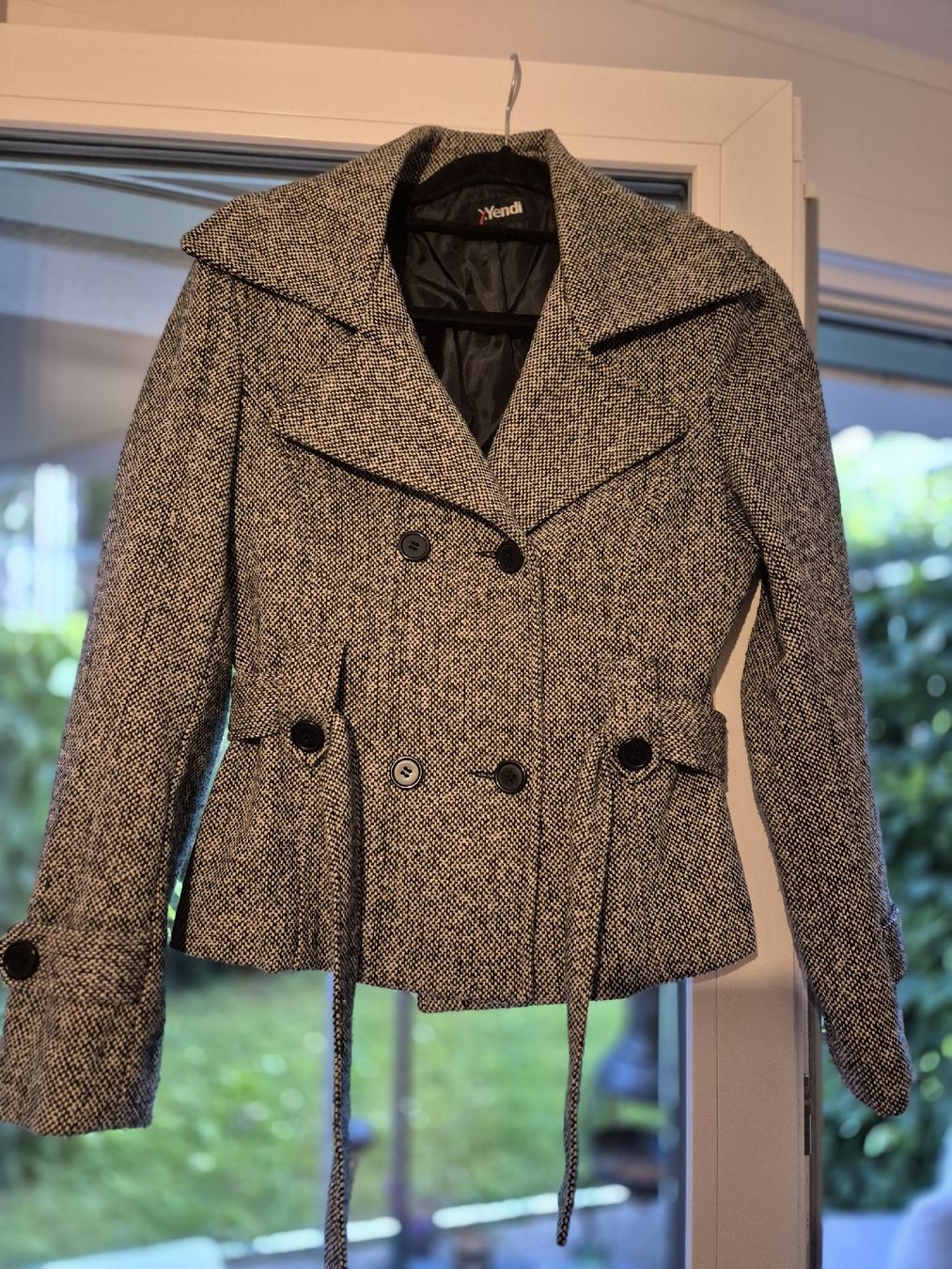 Mäntel: Übergangsmantel Bouclé-Optik, tailliert, Gr. 38, – Neu (gemäss Beschreibung) aus Zürich von mit_jz2x