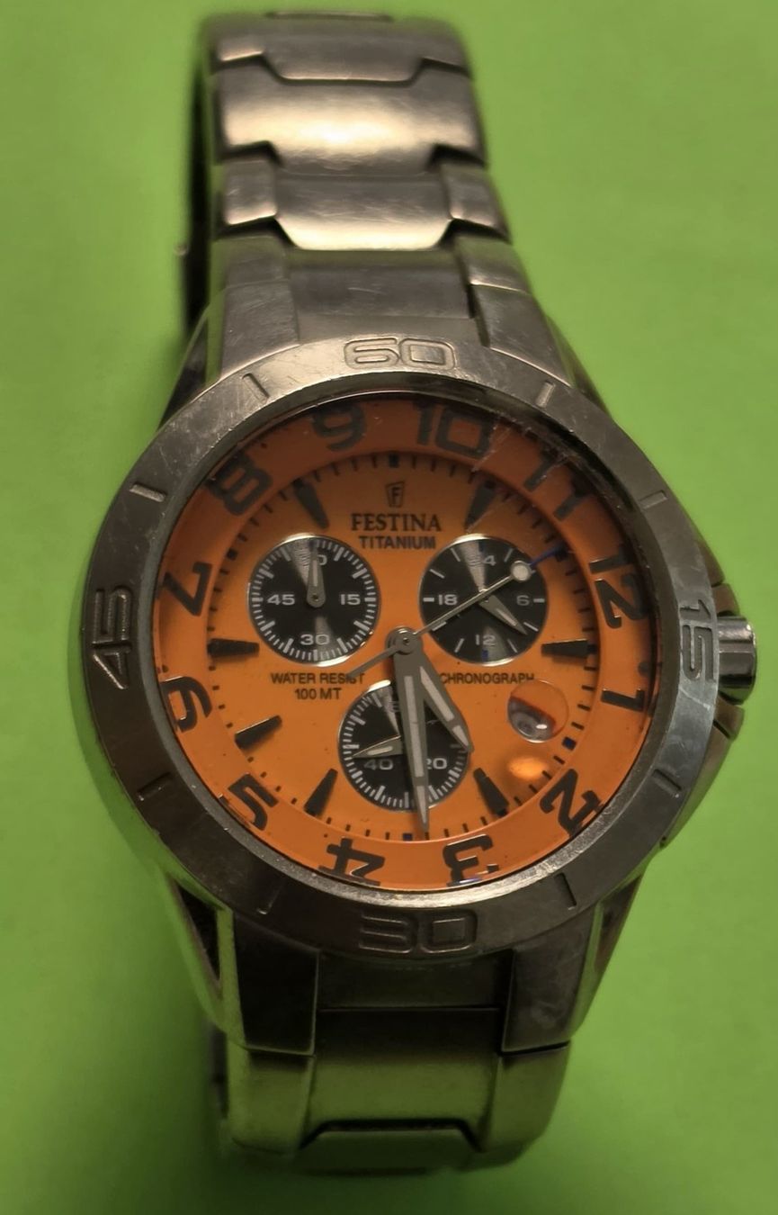 Festina Orologi: FESTINA TITANIUM CHRONOGRAPH DIVERS ORANGE DIAL 100M PROFESS – Usato da Neftenbach venduto da Taschen-Uhren 5