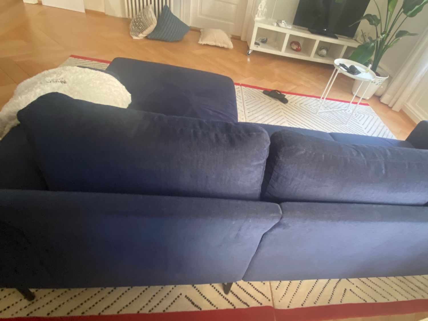 Livique Sofas: Blaues Sofa von Livique – Gebraucht aus Horgen von Nathigruen 2