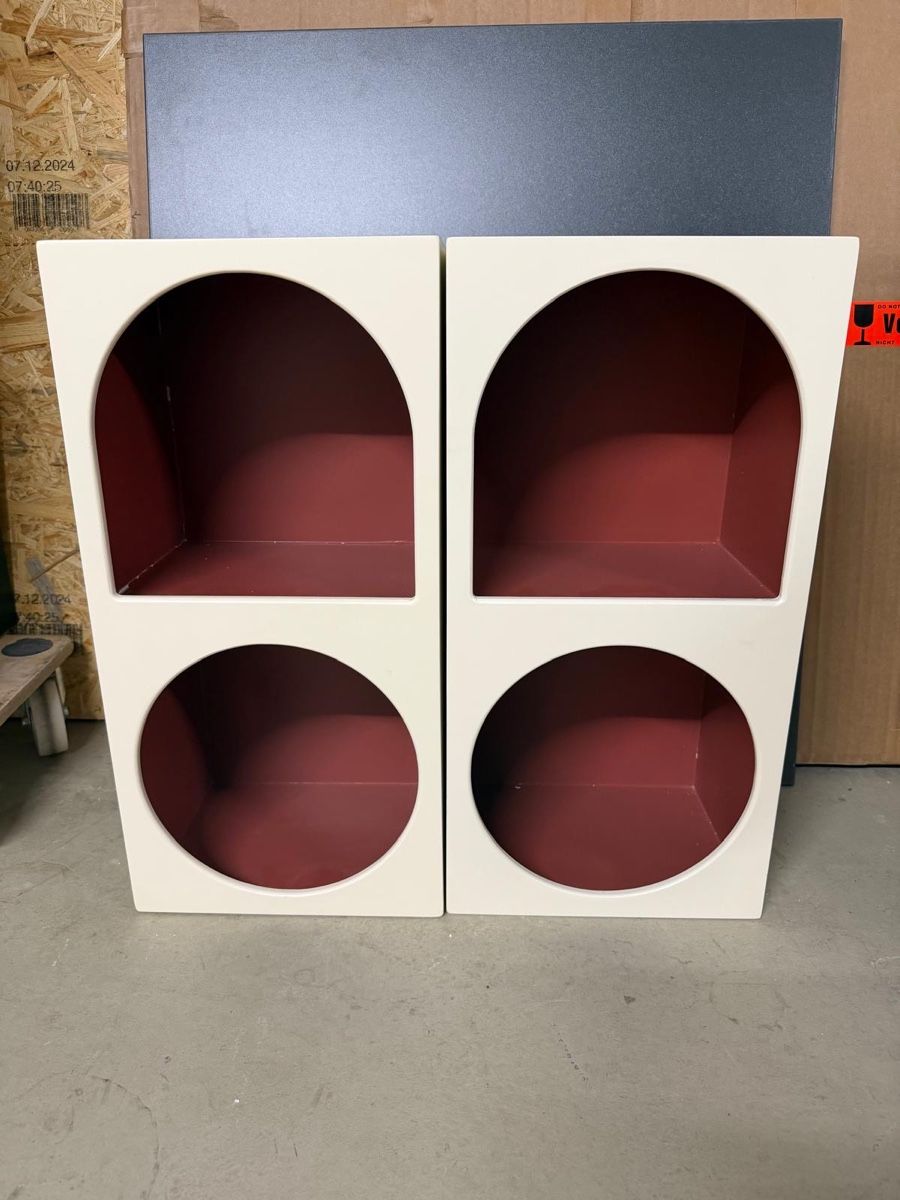 Scaffali: Bloomingville Regal weiss/rot – Nuovo (secondo la descrizione) da Weiningen ZH venduto da proi4o