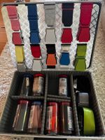 Airline Seatbelt Belts in verschiedenen Farben (mit Koffer)
