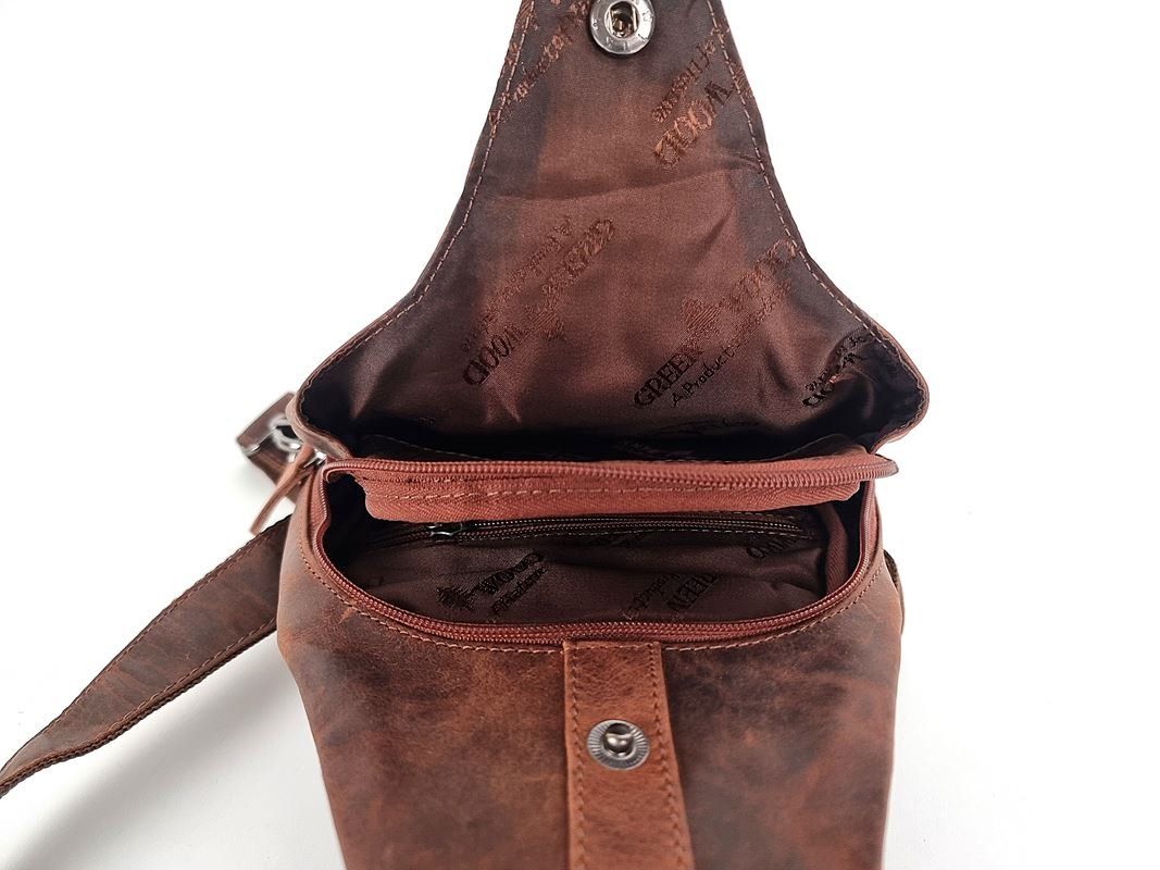 Sacs: Ledertasche Green Wood – D'occasion à Urtenen-Schönbühl par Restwert_Schoenbuehl 1