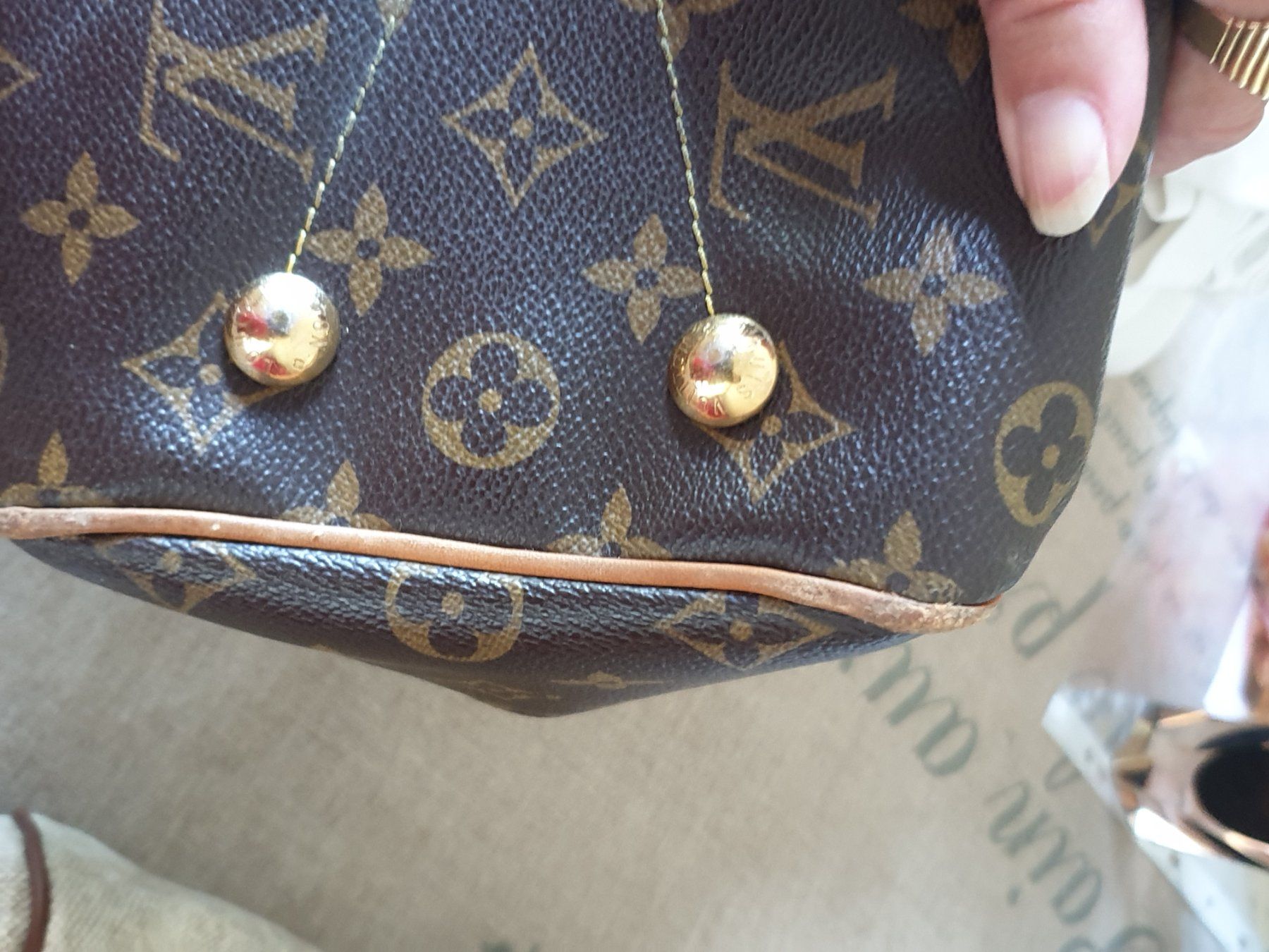 Louis Vuitton Taschen für Damen: Louis Vuitton Tivoli Tasche – Gebraucht aus Bottmingen von sandy_2 8