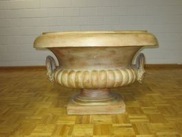 Ceccarelli Schale auf Fuss zum Bepflanzen