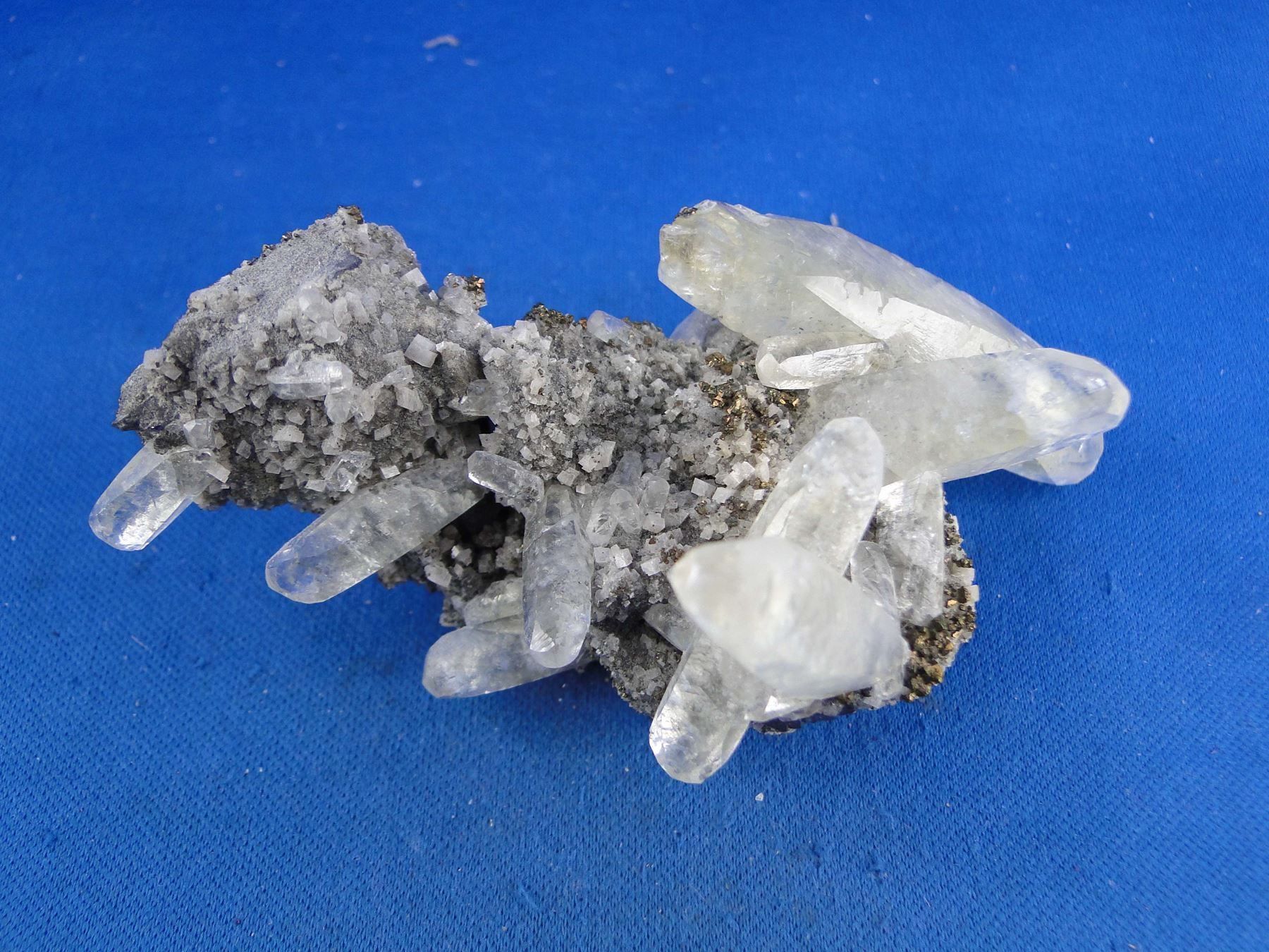Minerali & Pietre curative: Calcit mit Galena – Usato da Schinznach Bad venduto da Demerald 4