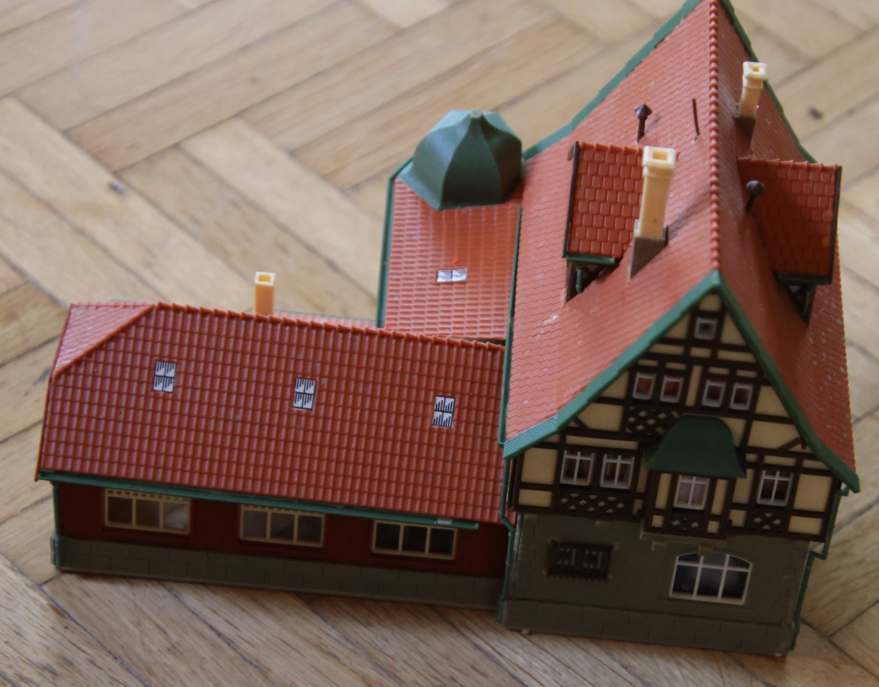 Trains électriques: 1:87 Gasthaus – D'occasion à Diegten par dolphin04