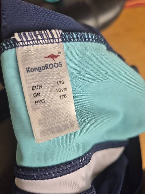 Costumi da bagno & Bikini: Badeanzug Kangaroos Gr. 176 – Usato da Bülach venduto da Best-Touchdown 2