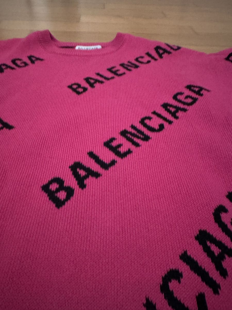 Balenciaga Pulls & Sweat-shirts: Balenciaga Pullover – D'occasion à Oberdorf NW par ltr_8htc 2