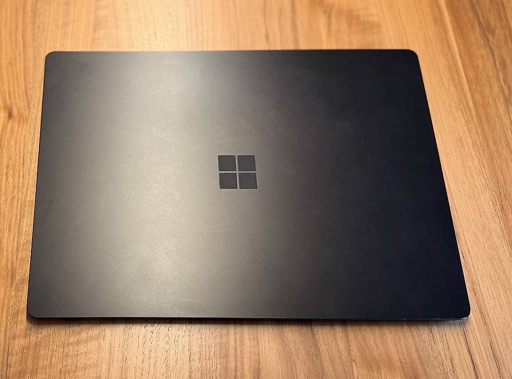Microsoft Notebooks: Microsoft Surface Laptop 4 – Gebraucht aus Zug von Sirrider