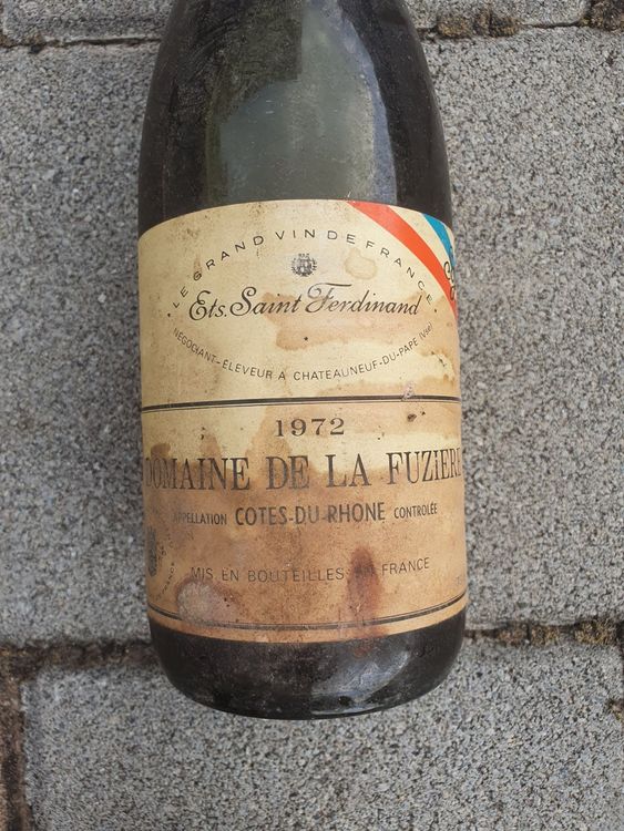 Bouteille de vin vide côtes du Rhône Gigondas Baumanière 1972 lot 2  bouteilles