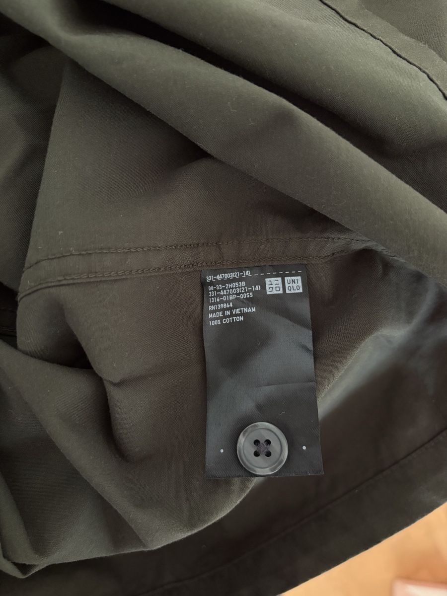 Hemden: Uniqlo Dark Green Shirt – Gebraucht aus Zürich von valentin.abend 4