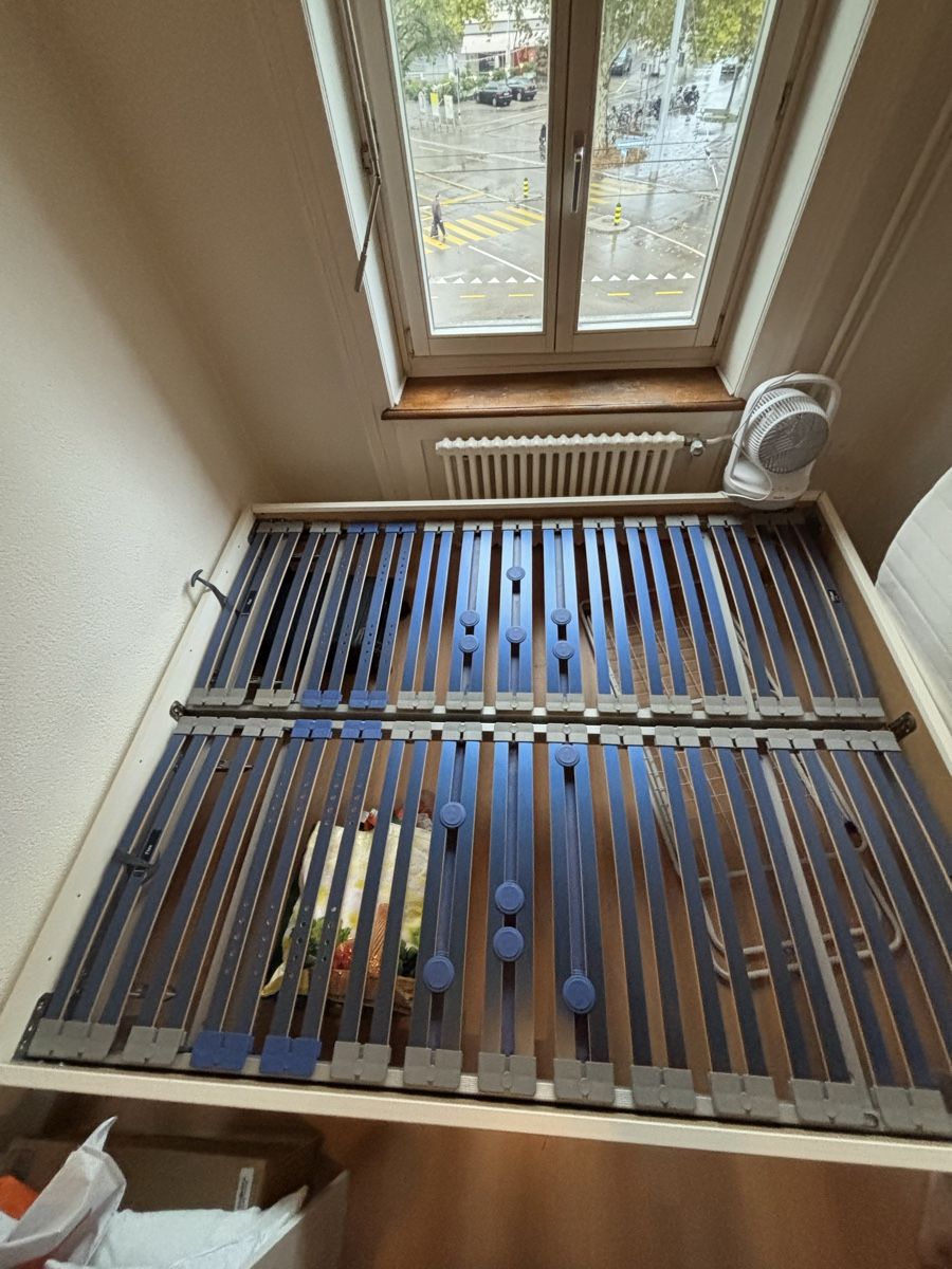 Letti: Double Bed Frame with Slatted Base and Mattress Used – Usato da Zürich venduto da ign_yq5j 6