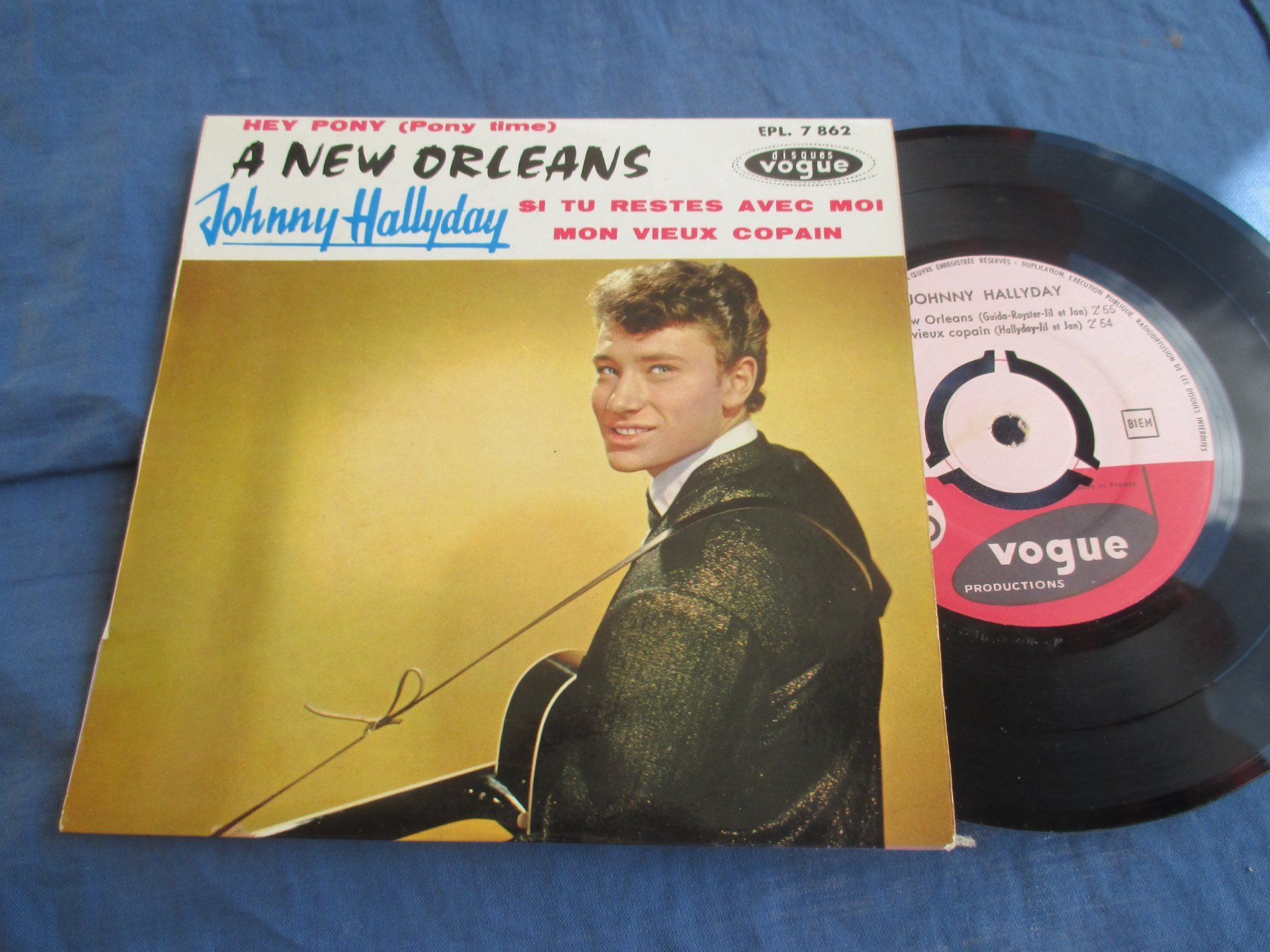 Vinyles: Johnny Hallyday EP A New Orleans – D'occasion à Colombier NE par Nevenma