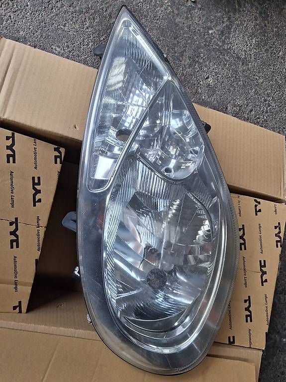 Fari: Renault / Opel / Nissan Scheinwerfer links – Usato da Huttwil venduto da kadett_78 1