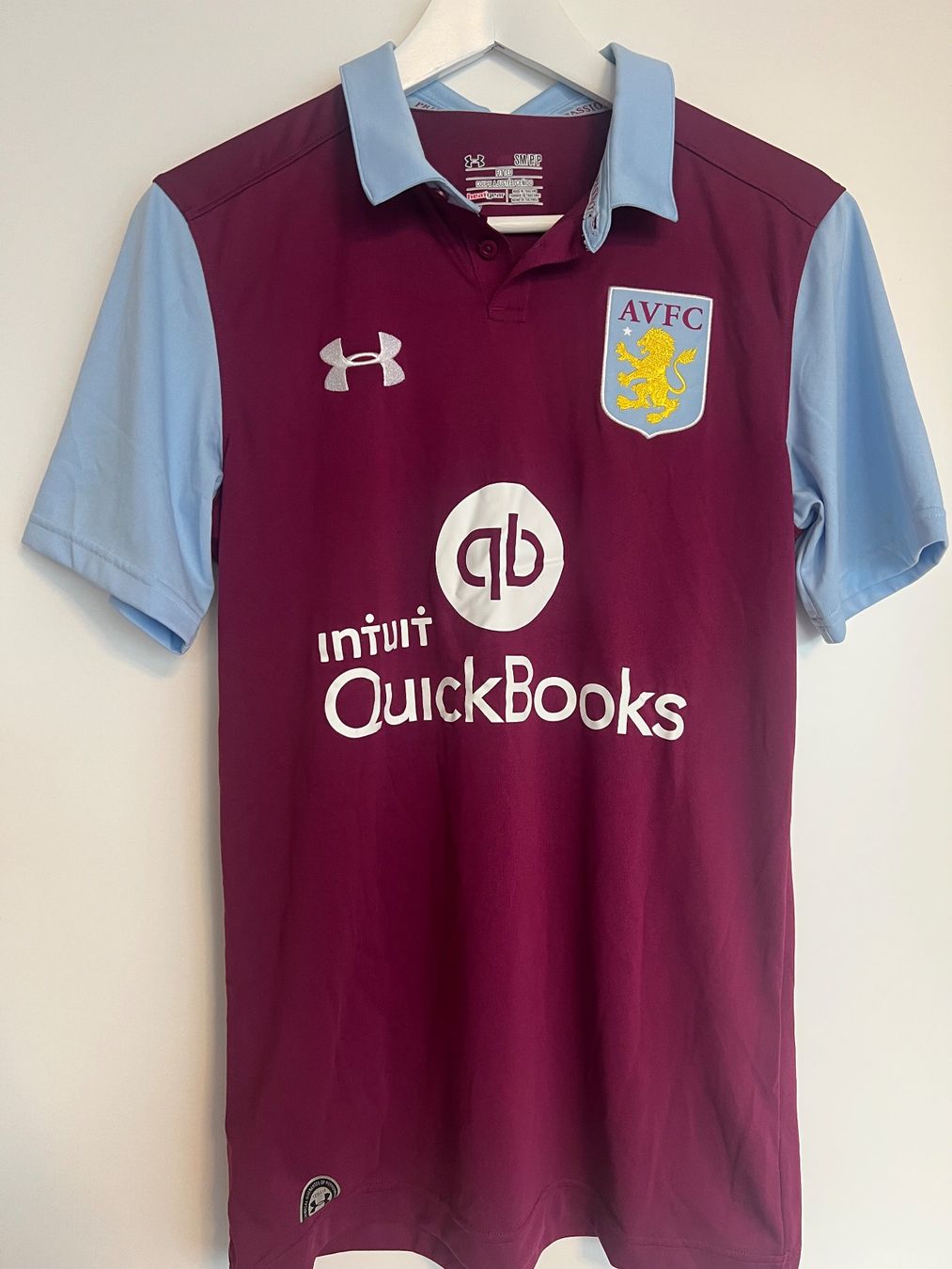 Under Armour Canottiere & Pantaloni: Aston Villa | 2016-17 | Heimtrikot – Nuovo (secondo la descrizione) da Boll venduto da urrasair