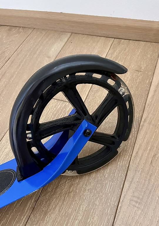 Micro Kickboard: MICRO CRUISER LED – Neuf (Voir description) à Aesch BL par Apriority 2