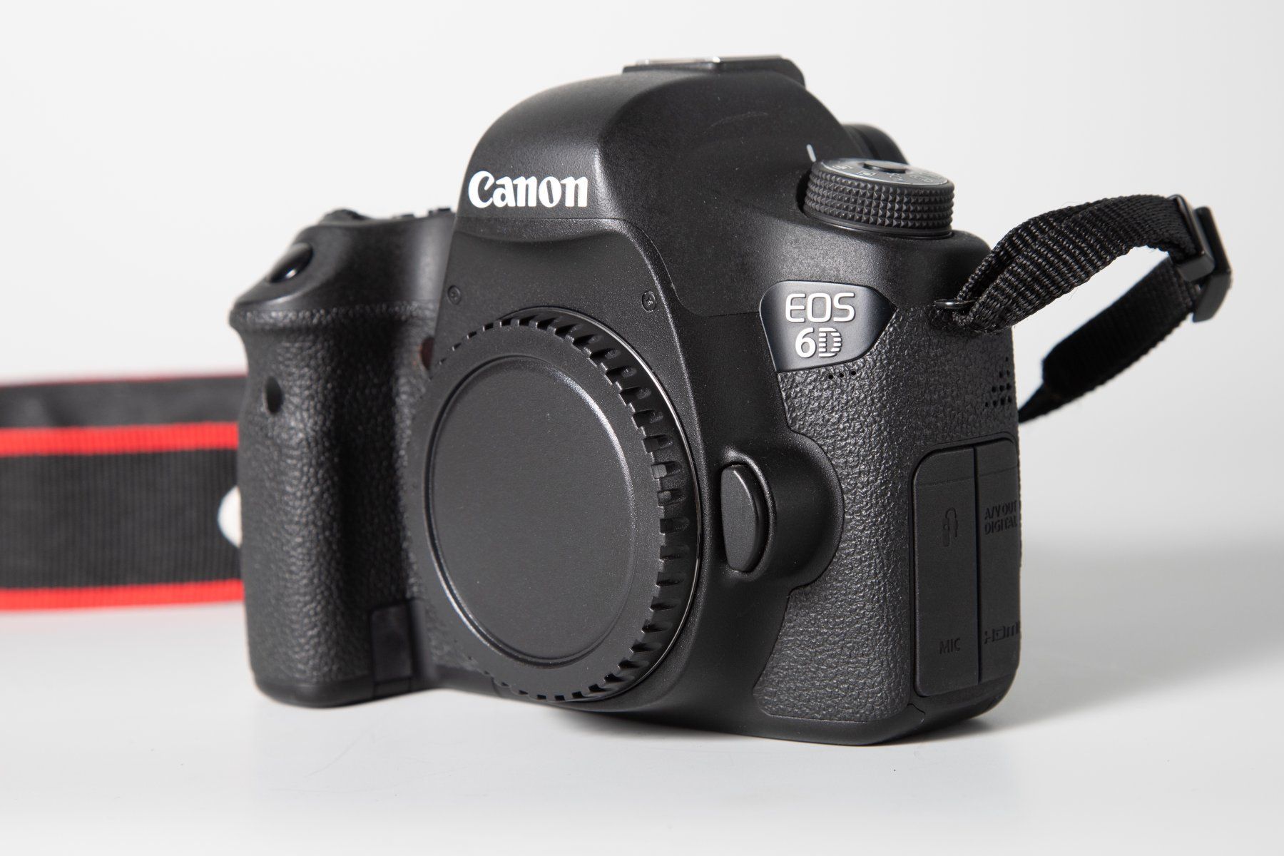 Canon Fotocamera: Canon 6 D Mark Vollformatkamera – Usato da Basel venduto da mai_qzm2 4
