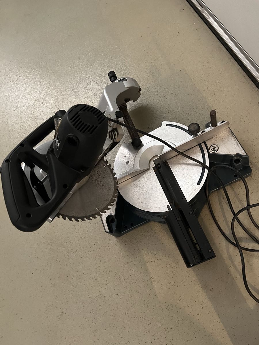Einhell Sägen: Einhell Gehrungssäge 300/1 – Gebraucht aus Tobel von honda955 3