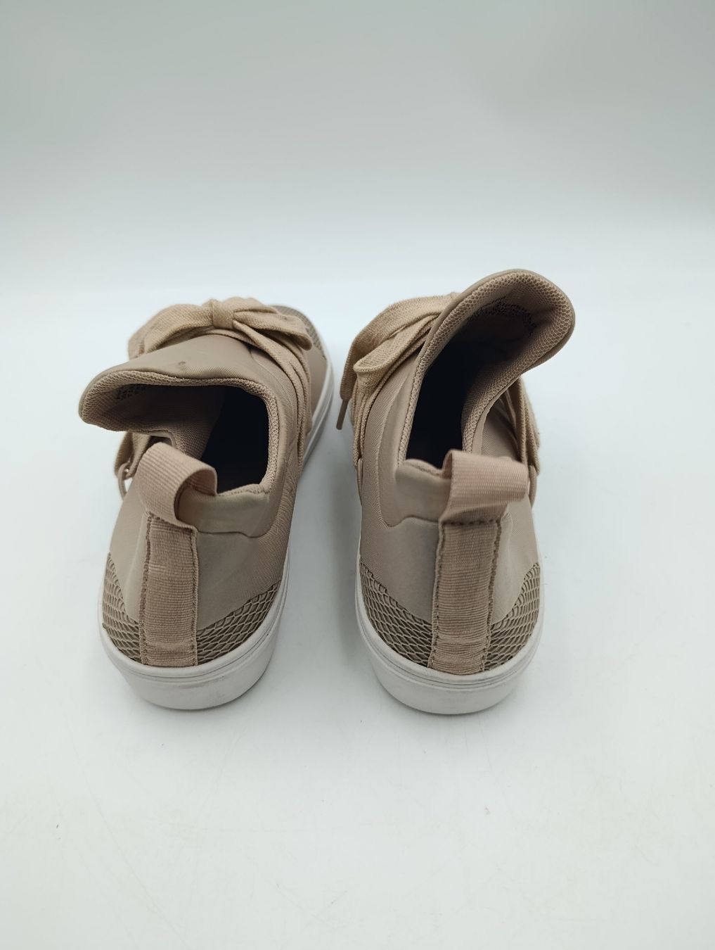 Steve Madden Scarpe da donna: Steve Madden Sneaker Lancer 9, Beige Gr. 39/40  – Usato da Wil SG venduto da Donaldus 4