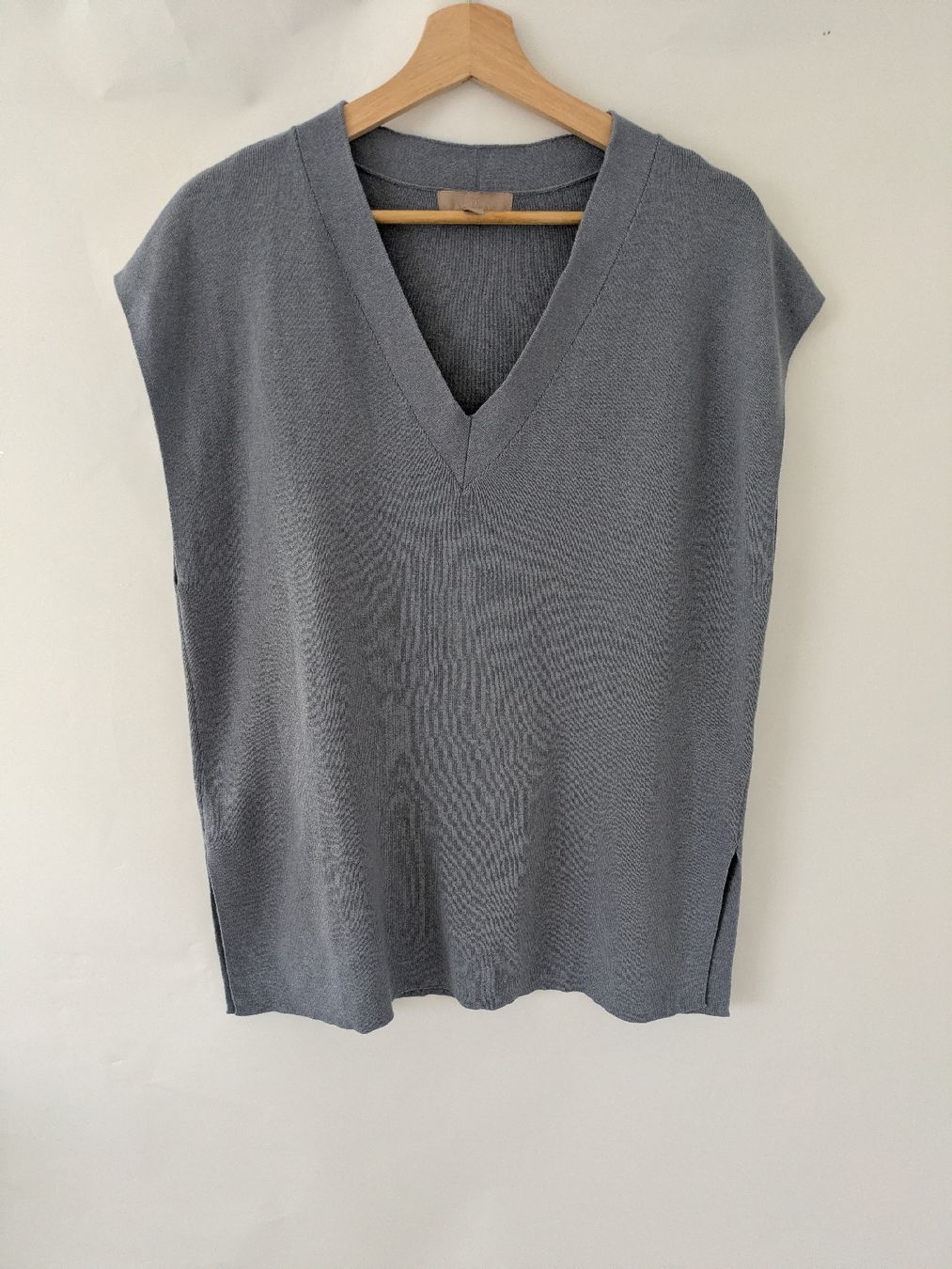 H&M Gilet & Giacche senza maniche: H&M Strickweste in Blau, Grösse M – Usato da Rorschach venduto da olg_5qq2 1