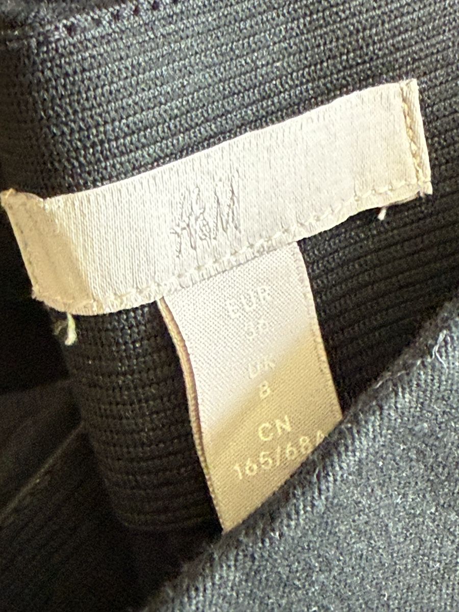 Pantaloni: H&M Schwarz Hose  – Usato da Belp venduto da Lu96 1