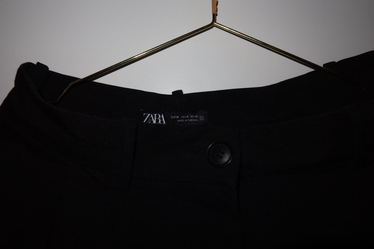 Zara Hosen: Schwarze Anzugshose Zara Gr. M – Neu (gemäss Beschreibung) aus Steffisburg von lauraview