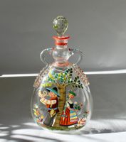 VOLKSTÜMLICHE GLASFLASCHE MIT EMAILMALEREI, UM 1900