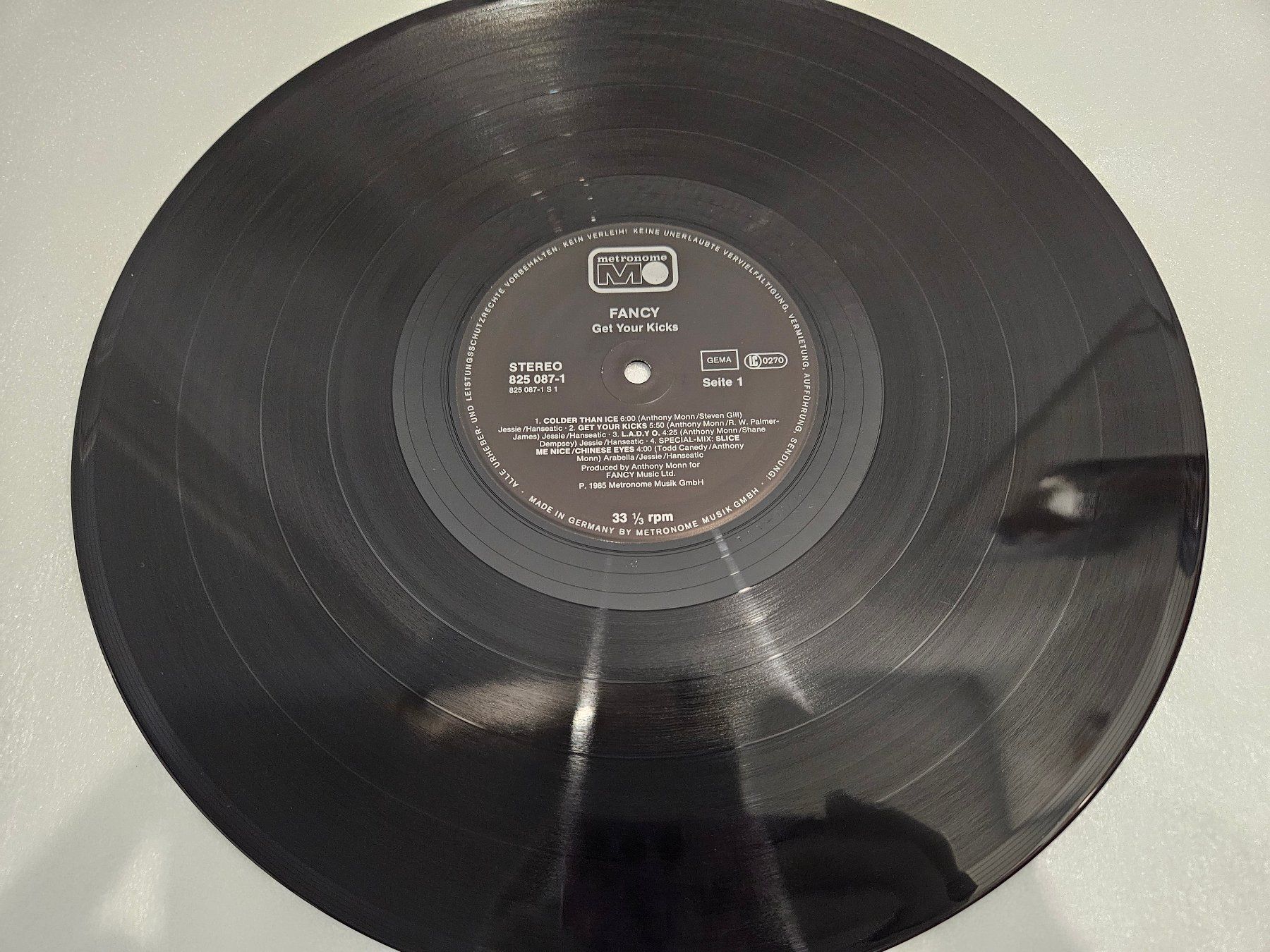 Dischi in vinile: Fancy – Get Your Kicks ( LP, Electronic ) – Usato da Uster venduto da Vinyl-Leidenschaft 3