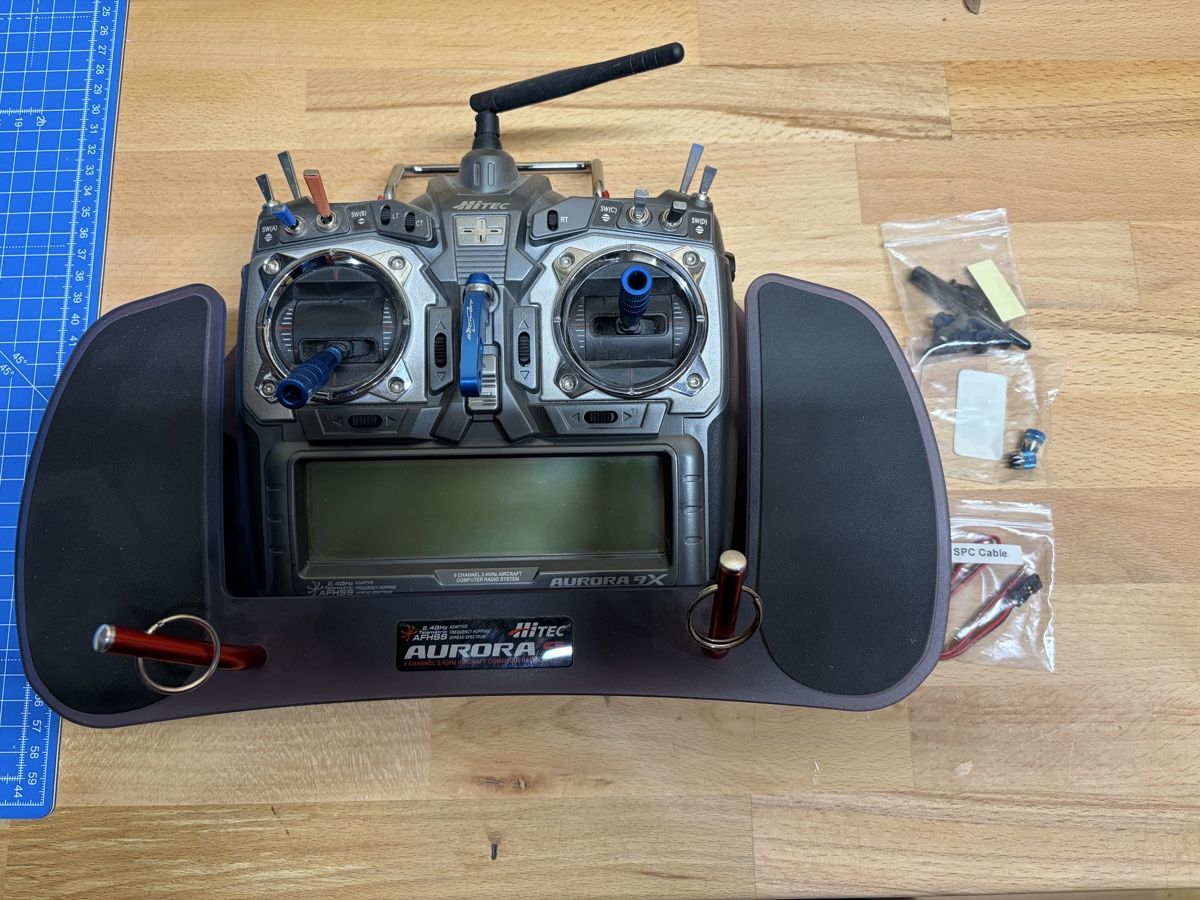 Commande à distance: Fernsteuerung Hitec Aurora 9X mit 4 Empfängern – D'occasion à Rheinfelden par rc_stephan 3