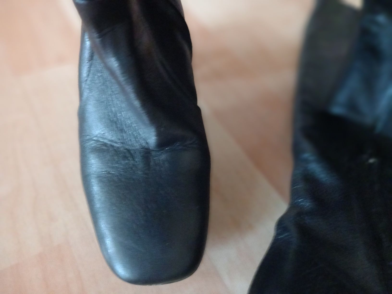 Scarpe da donna: Echt-Lederstiefel Gr. 36, schwarz – Usato da Wanzwil venduto da lonelybeachhouse 1