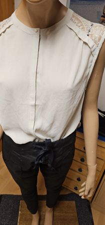 coole schwarze please Hose Gr. S+ Bluse  beige guter Zustand