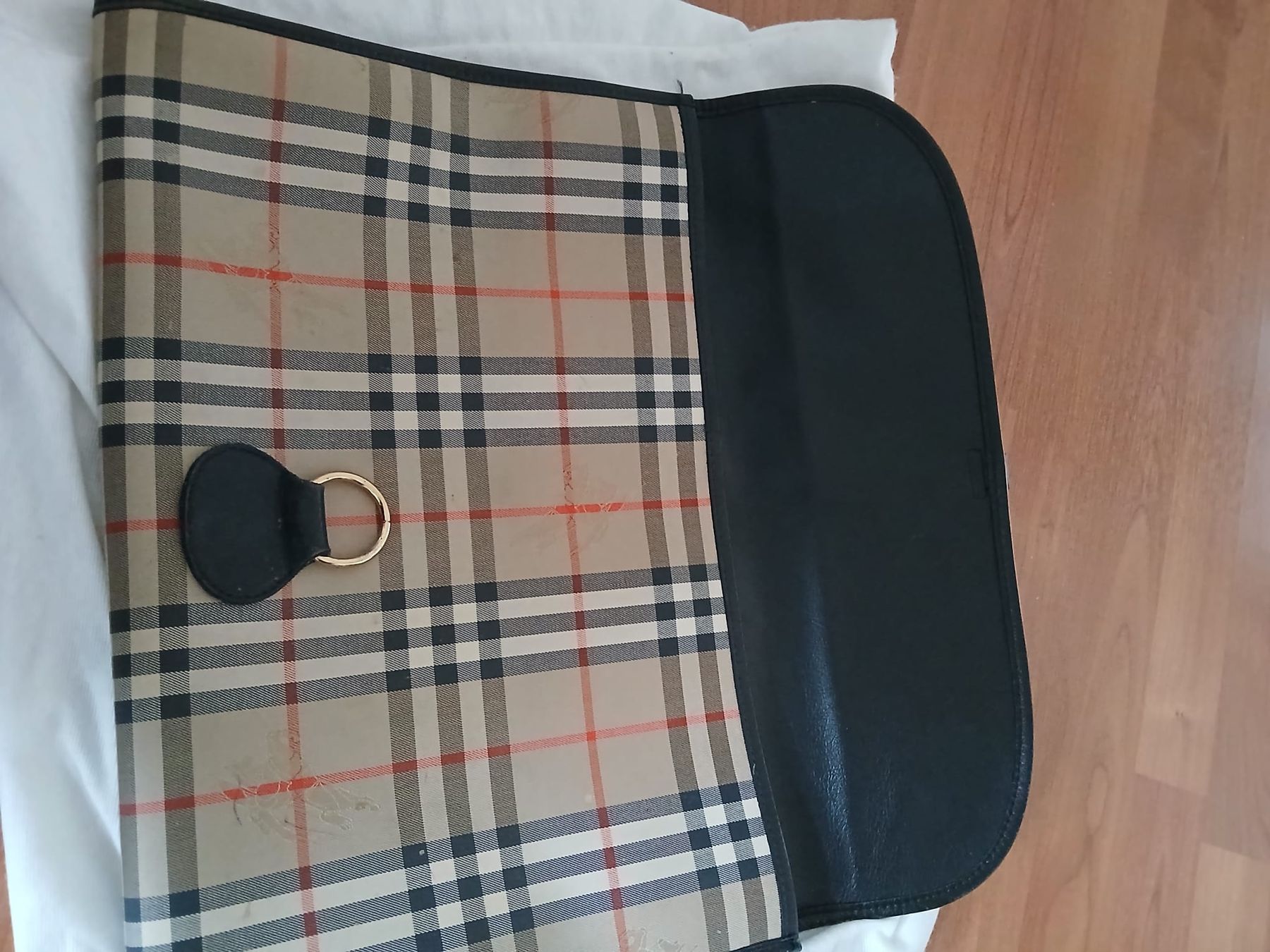 Burberry Valigie & Borse: Burberrys Aktentasche – Usato da Brittnau venduto da Gismo2012 2