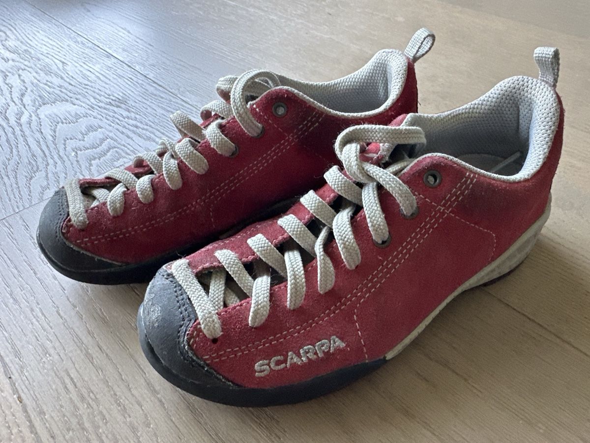 Scarpa Scarpe per ragazzi: Scarpa Shake Schuhe rot Grösse 31  – Usato da Kallnach venduto da Thetrader 1