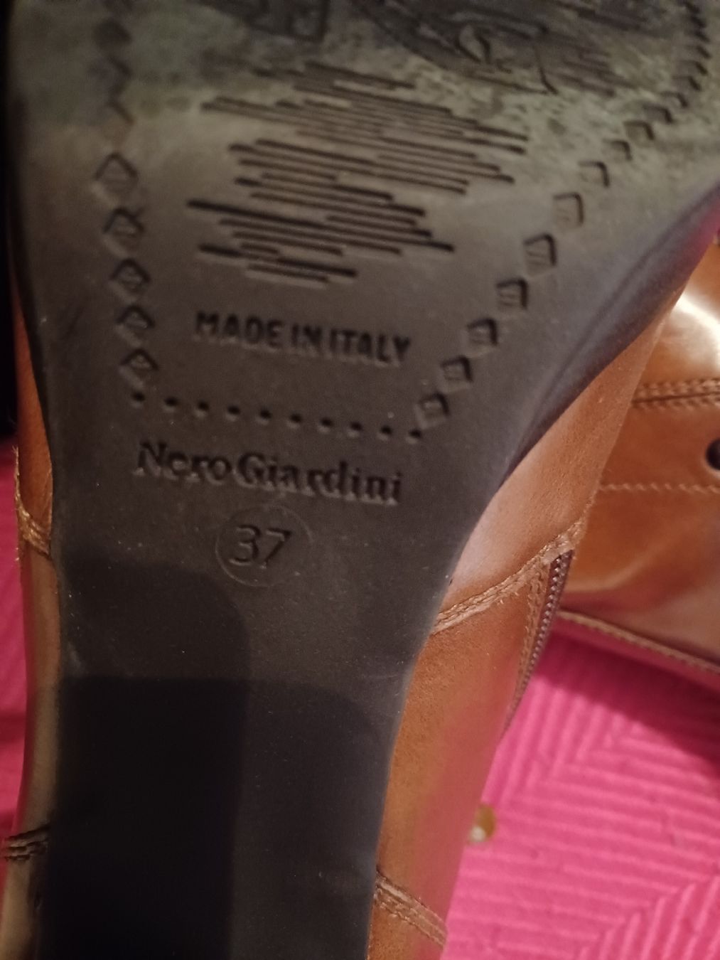 Scarpe da donna: chaussures NeroGiardini – Usato da Soyhières venduto da 5jm_5czl 5