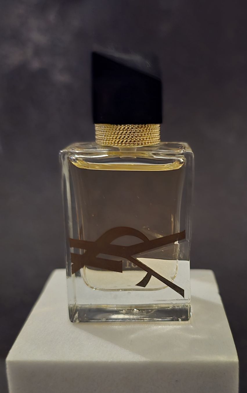 Saint Laurent Parfum & Eau de Toilette: Parfüm Miniatur YSL Libre Neu – Neu und originalverpackt aus Basel von BeautyqueenbyNB