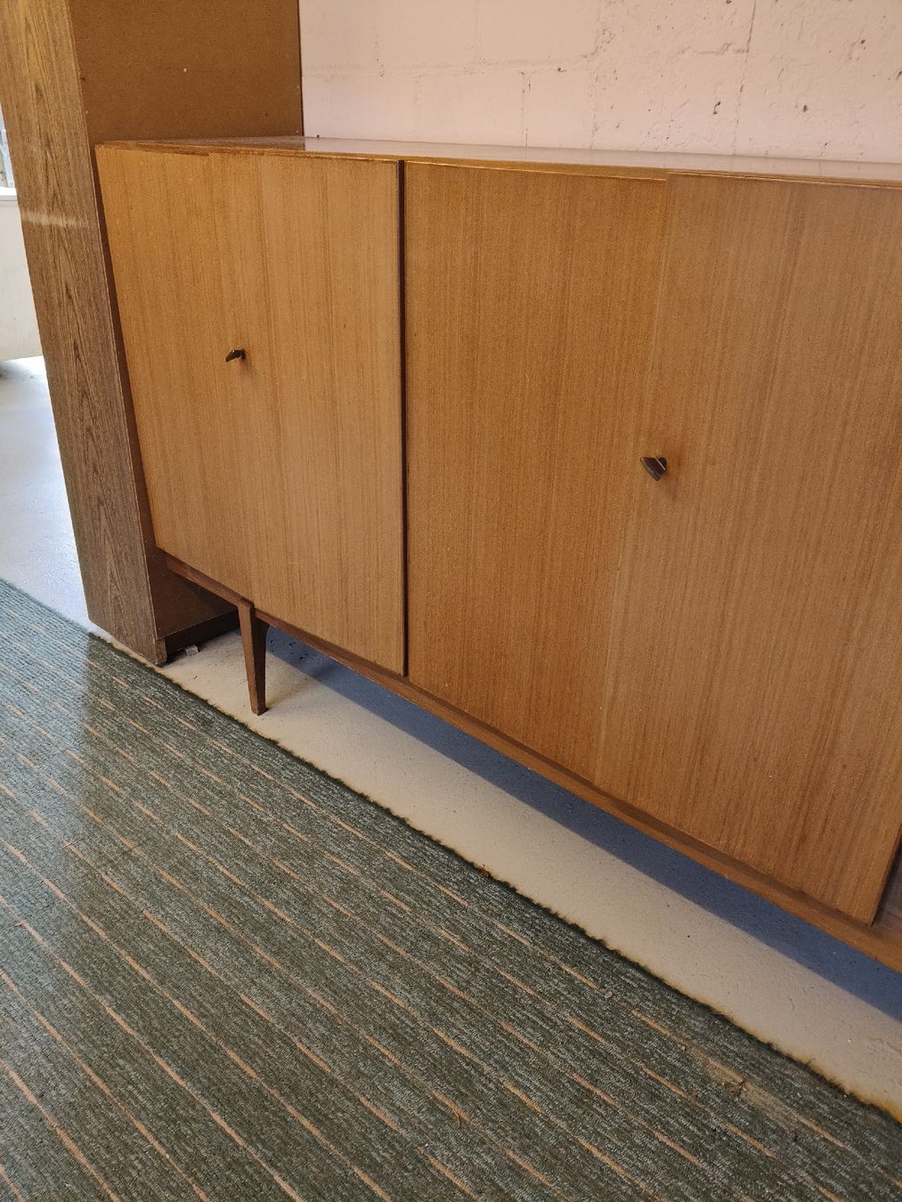 Cassettiere: Mid Century teak Sideboard – Usato da Zwingen venduto da inf_2blh 5
