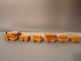 Jetzt 17.- Fr !!❗Holz Zug Loki+5 Wagons, Gesamtlänge 23,5cm