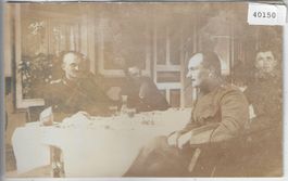 Armee Suisse - Soldaten im Restaurant