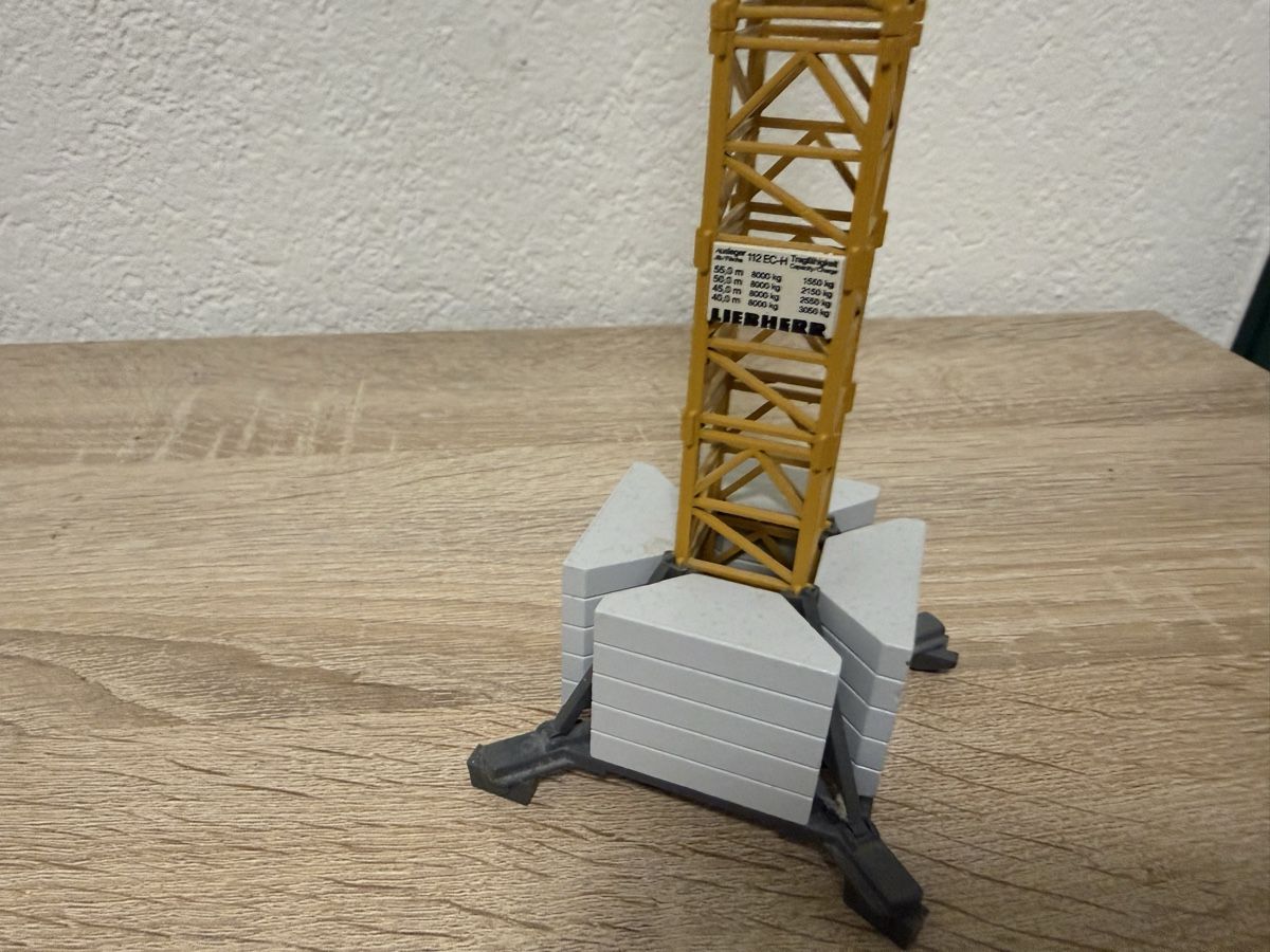 Conrad Kit di modellismo & Modellini statici: Liebherr Turmdrehkran 1:87 – Nuovo (secondo la descrizione) da Täuffelen venduto da Buur8686 1