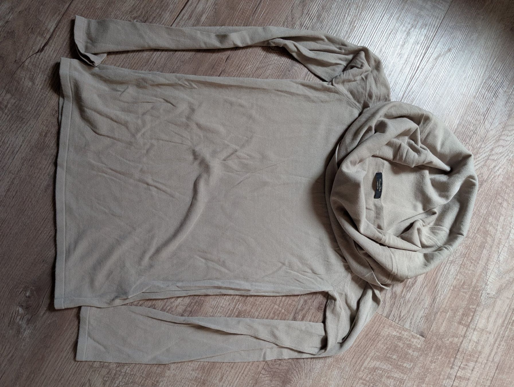 Massimo Dutti Pullover & Sweatshirts: Massimo Dutti sweater S – Gebraucht aus Zermatt von msz_nb9h