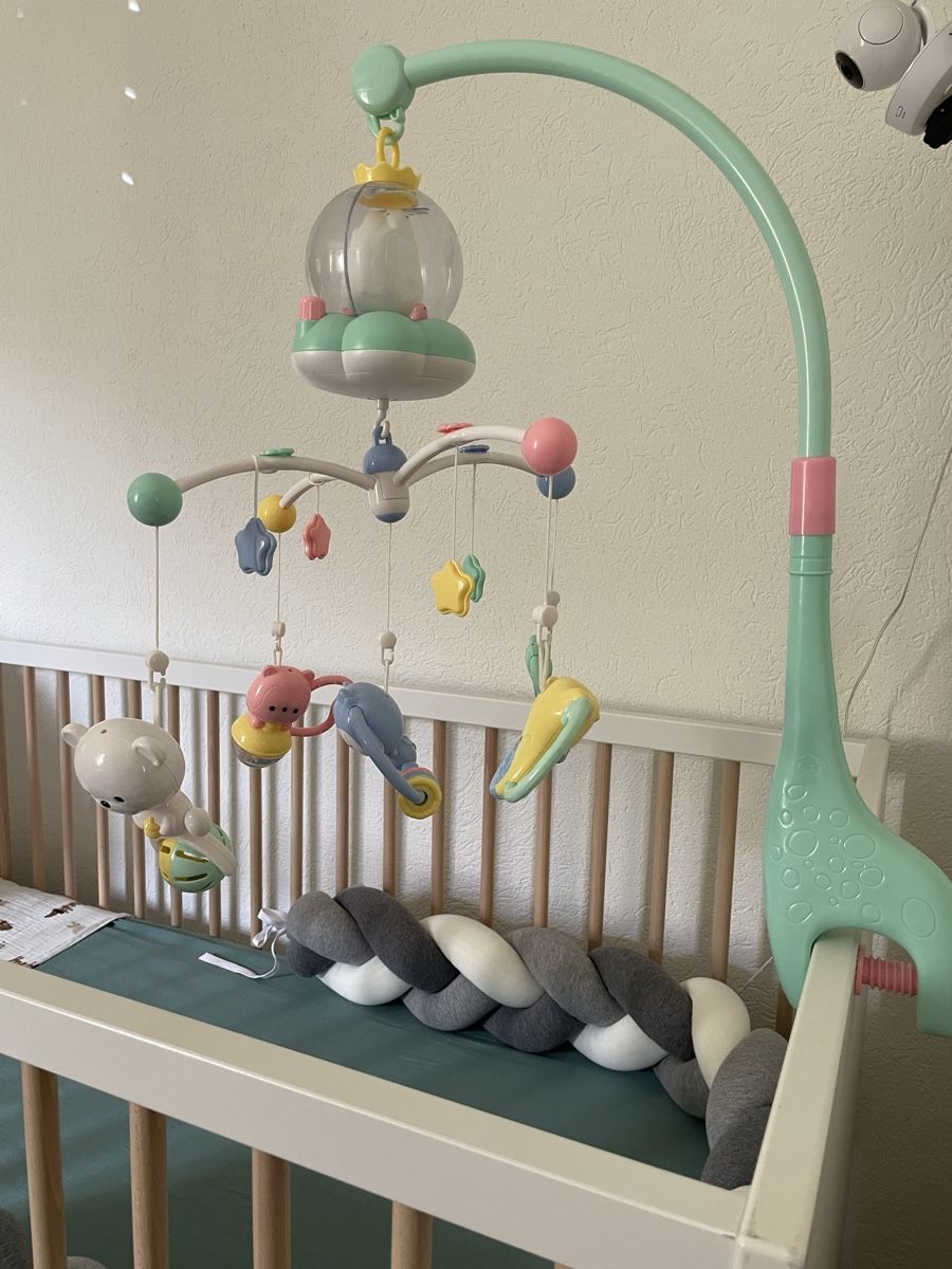 Jouets: Baby Mobile mit Licht und Musik – D'occasion à Chur par ves_y5xm