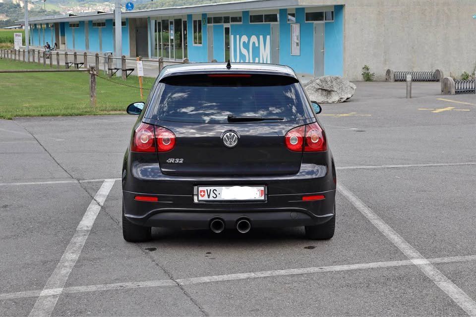 VW Automobili: VW Golf 5 R32 – Usato da Monthey venduto da guigui187 3