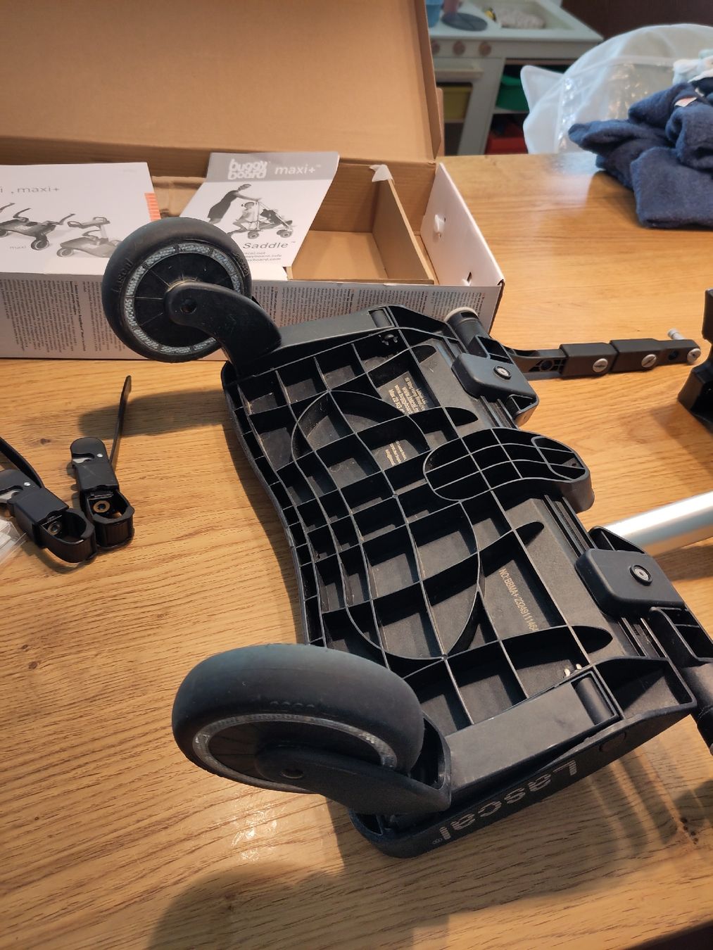 Lascal Accessori per carrozzine: Lascal BuggyBoard maxi+ mit Sattel, gut erhalten – Usato da Lufingen venduto da Velutluna 5