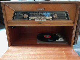 Meuble tourne disque-radio